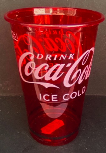 58277-6 coca cola plastic drinkbeker.jpeg